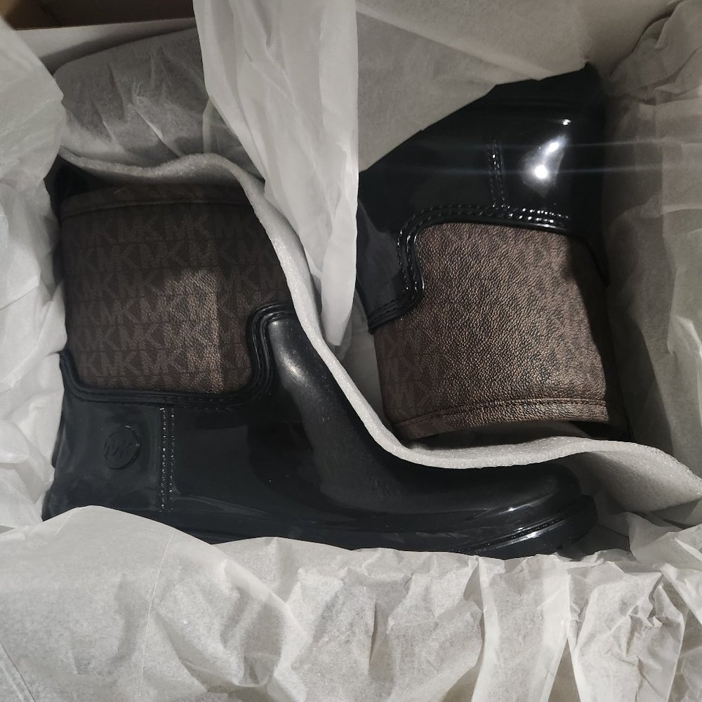 Michael Kors rainboots